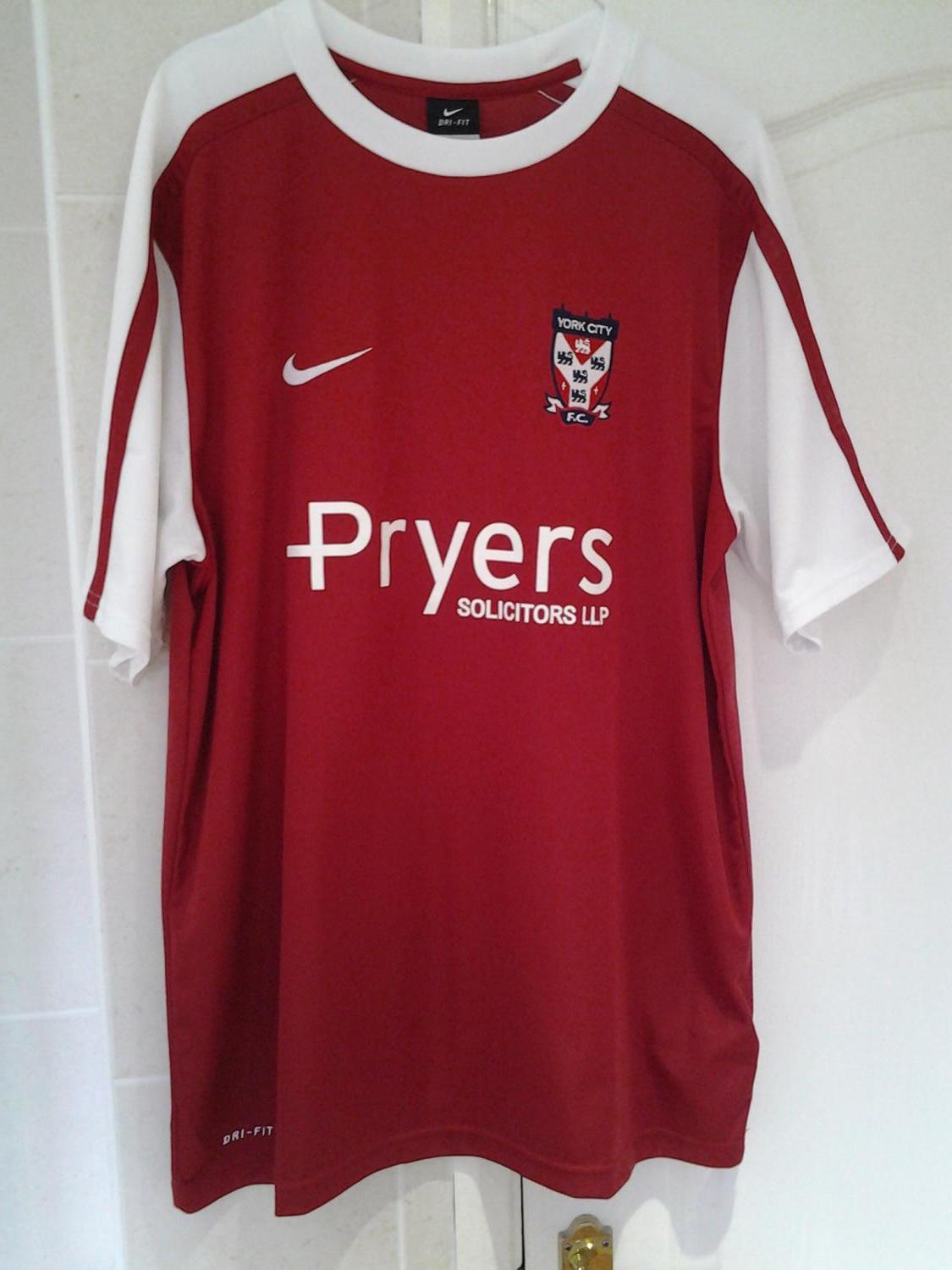 nuove maglie york city 2010-2011 prima divisa outlet
